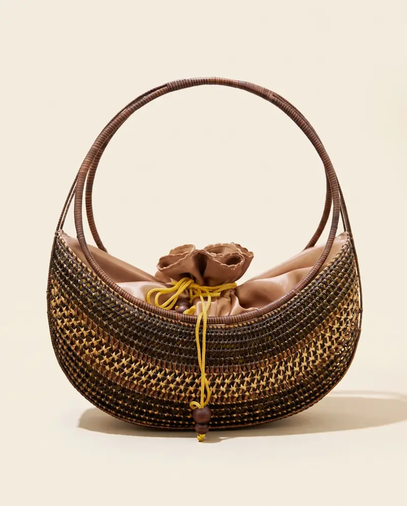 Yan-Lipao-Halbmondtasche – Lipao-Halbmondtasche mit Musterbändern und Bügelhenkel